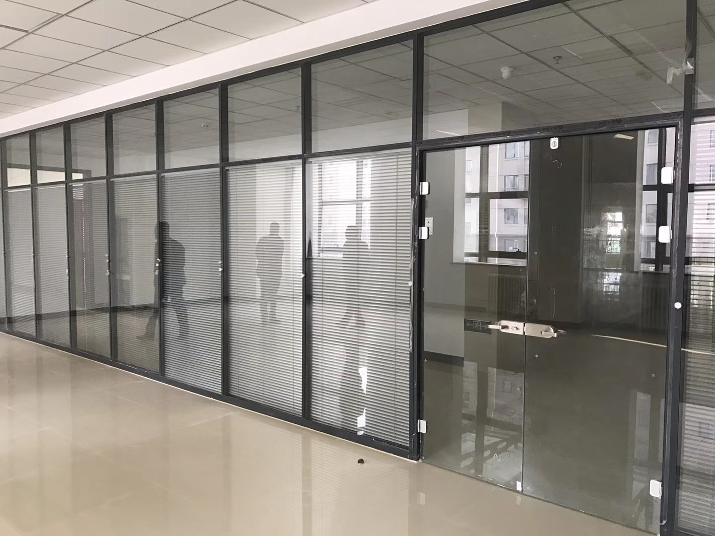 红岗区办公百叶隔断电动门 - 哪里好